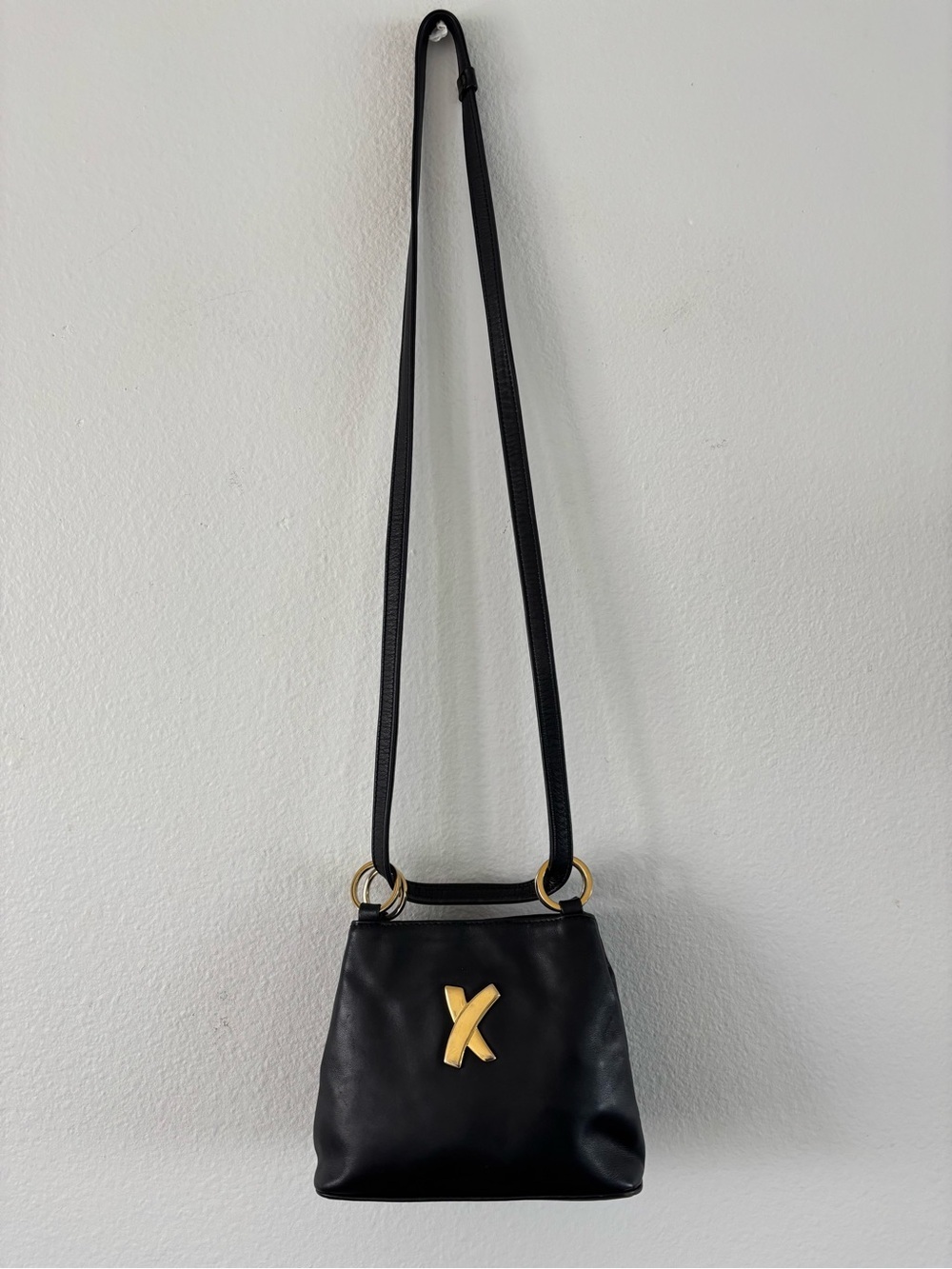 Vintage Petit Paloma Picasso Black Leather Shoulder/Crossbody w/ Gold "X" Logo - Picture 3 of 14
